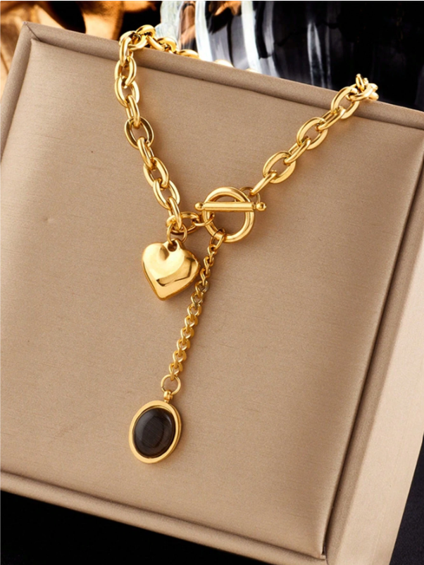 Collar Corazón Dorado & Ónix 18K