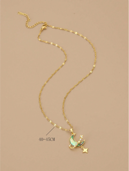 Collar Media Luna Celestial